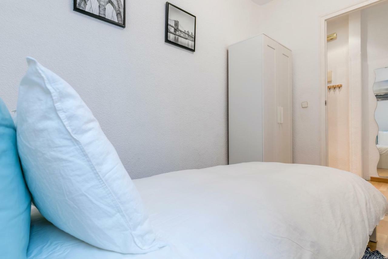 Confortable Piso En Chamberi Мадрид Екстериор снимка